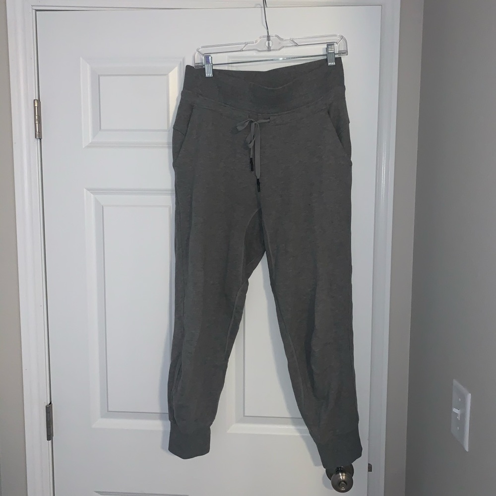 lululemon 25” joggers